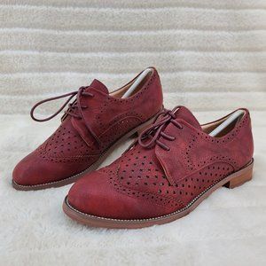 Pin Up Couture HEPBURN-26 Wingtip Oxford Women's Loafers Red